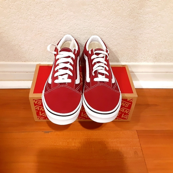 Vans - Picture 3 of 4